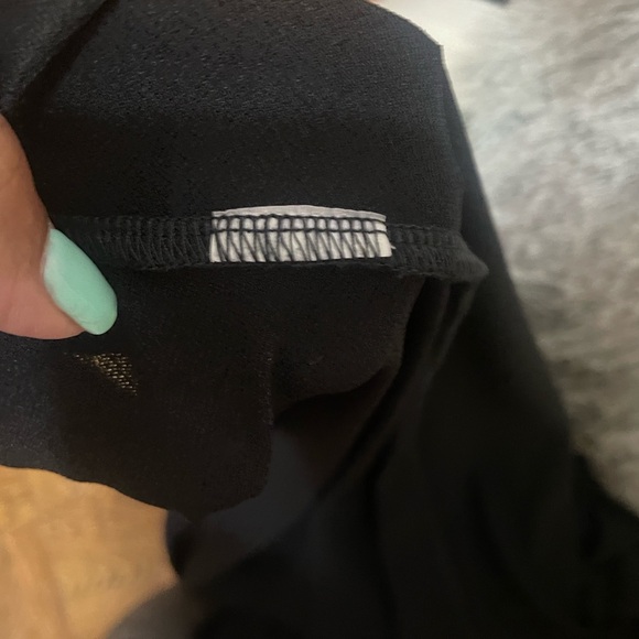 Gilli Black Sleeveless Maxi Dress - Picture 4 of 13